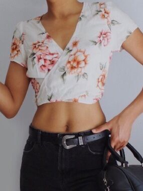 Floral Wrap Crop Top in White and Peach Pink